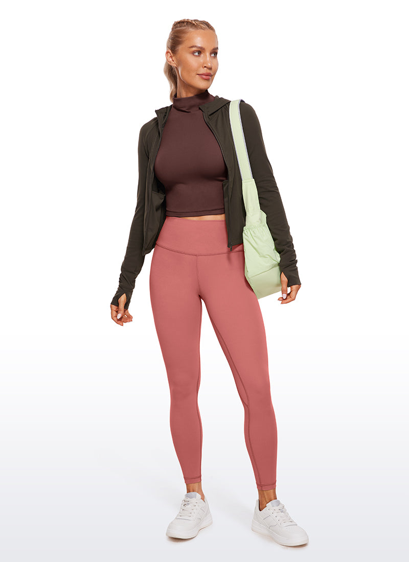 CRZ YOGA Haut de yoga court et ajusté à manches longues et col cheminée Butterluxe pour femme Taupe