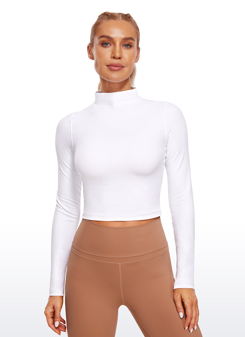 CRZ YOGA Haut de yoga court et ajusté à manches longues et col cheminée Butterluxe pour femme Blanc
