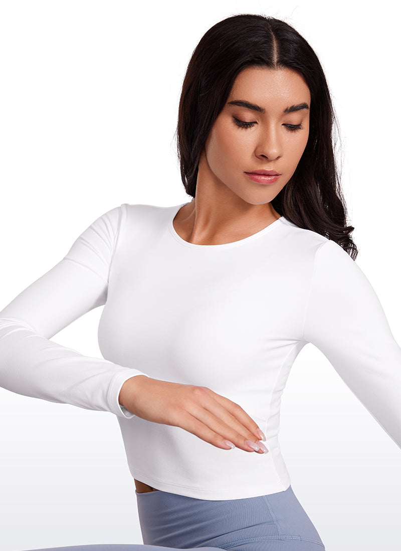 CRZ YOGA Haut court ajusté à manches longues et couture avant Butterluxe pour femme Blanc